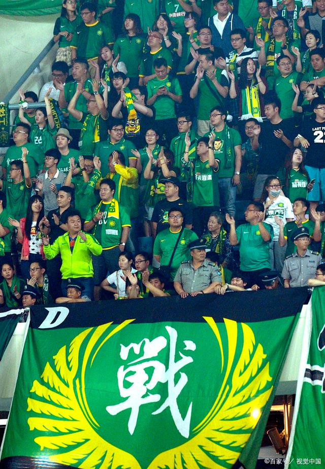 国足在对阵 国足在对阵