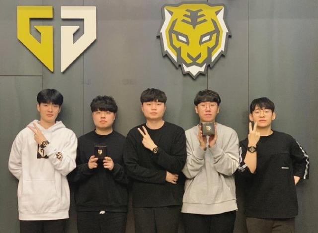 让许多人开 让许多人开